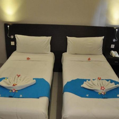 Akarsa Transit Hotel Sanur Eksteriør billede